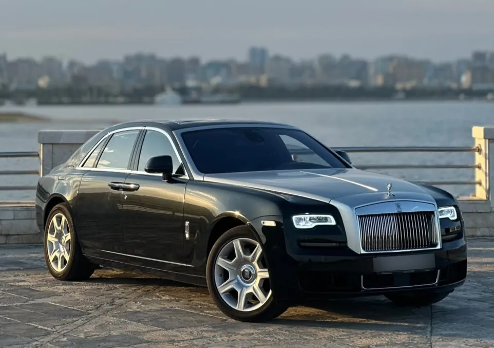 Rolls Royce Ghost 2021 — gündəlik icarə — Minik avtomobili icarəsi