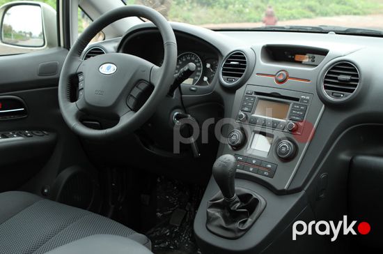 Kia Carens 2011 — gündəlik icarə — Avtobus və mikroavtobus icarəsi, Bakı (3)