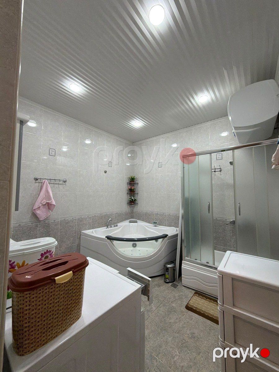 Satılır 3 otaqlı köhnə tikili 170 m² — Mənzil, Bakı (9)