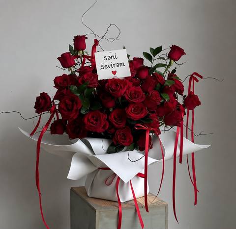 Premium Qırmızı Qızılgül Flower Box – Səni Sevirəm Hədiyyəsi — Plants