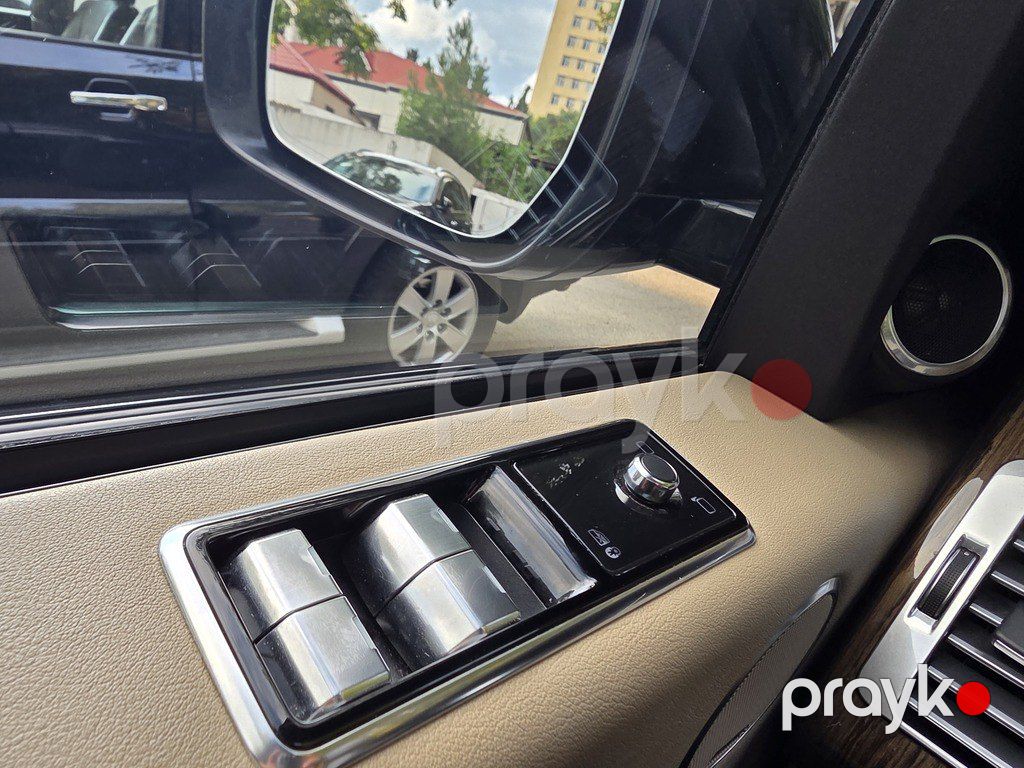 Land Rover Range Rover, 3.0 L, 2018 il, 243 500 km — Avtomobillər, Bakı (5)