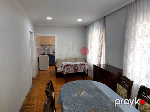 İcarəyə verilir 3 otaqlı köhnə tikili 80 m² — Bakı