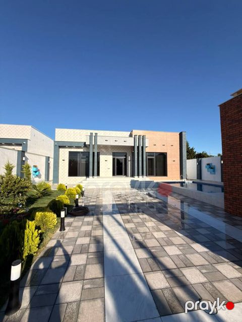 Satılır 4 otaqlı həyət evi/bağ evi 170 m² — Bakı