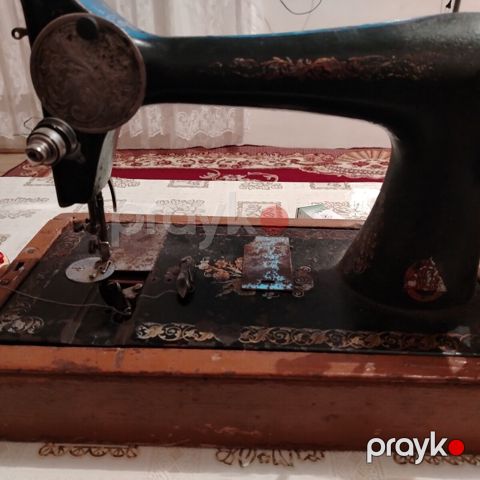 Tikiş maşını Zinger — Bakı