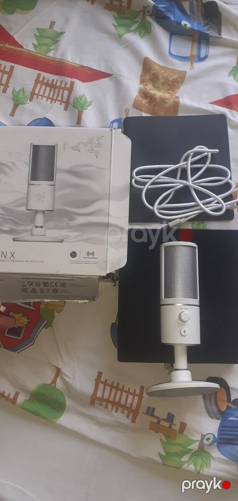 Razer Siren mikrofonu — Qəbələ