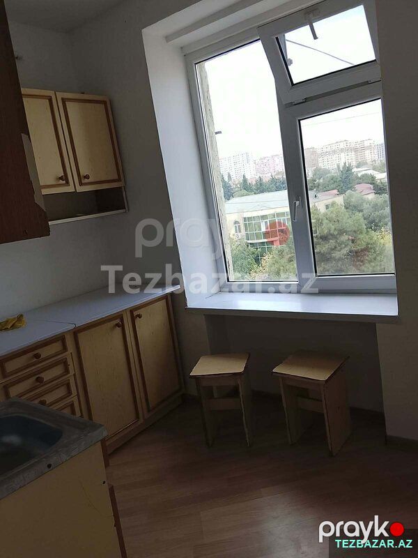 Insaaatcilara yaxin ev satilir — Mənzil, Bakı (4)