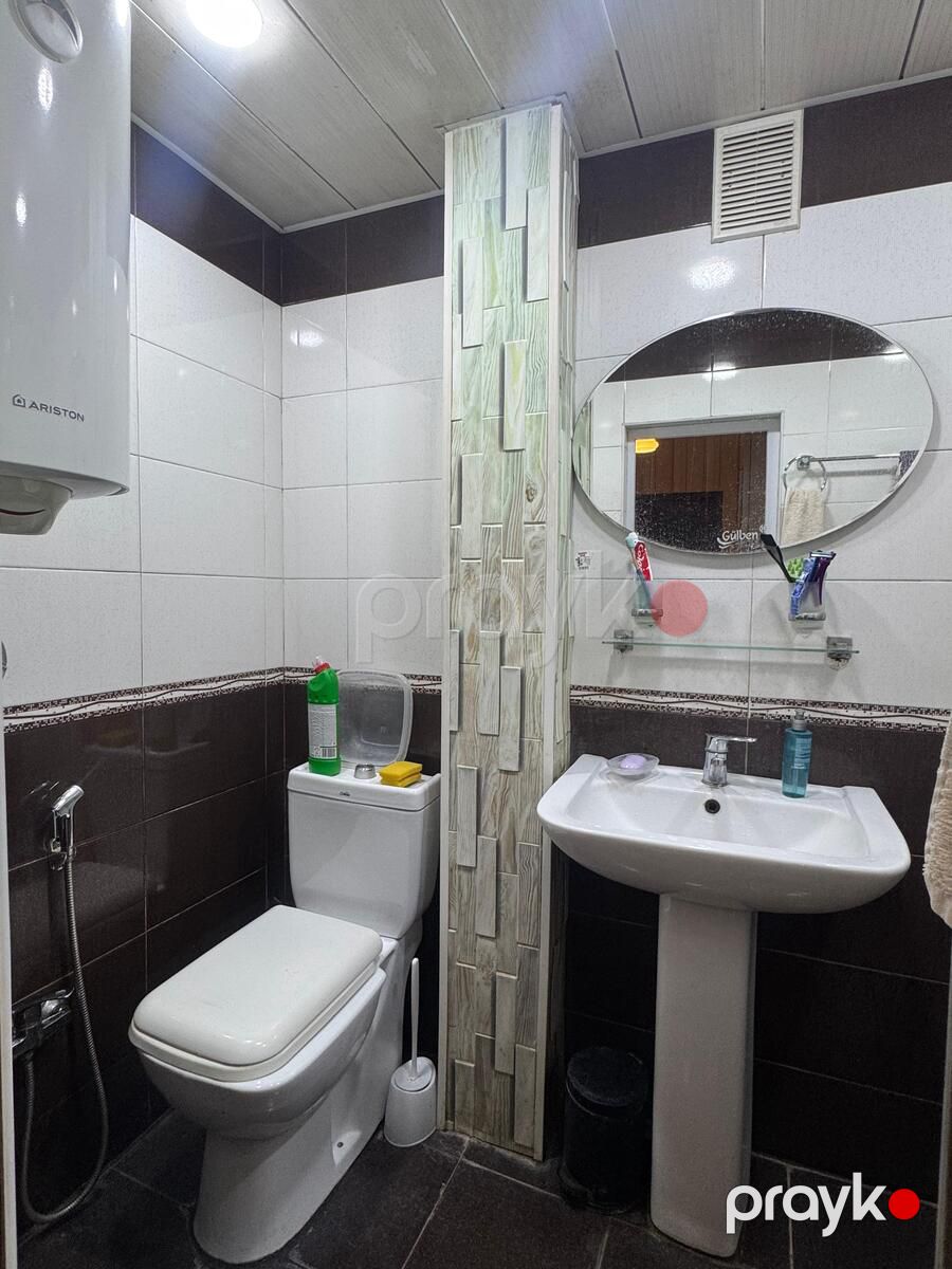 Satılır 2 otaqlı köhnə tikili 60 m² — Mənzil, Bakı (12)