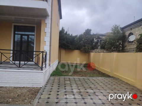 Satılır 4 otaqlı həyət evi/bağ evi 160 m² — Bakı