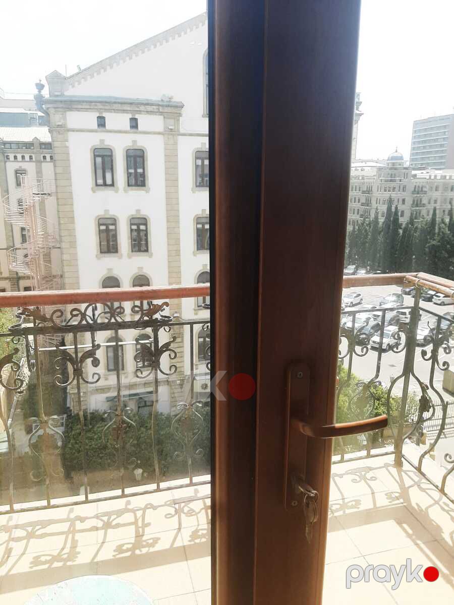 Satılır 2 otaqlı köhnə tikili 58 m² — Mənzil, Bakı (9)
