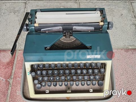 Məhsul: Mexaniki yazı maşını (Frika etiketli), daşına bilən korpusla — Quba