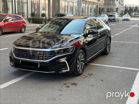 Volkswagen Passat, 1.5 L, 13 kWh, 2023 il, 62 600 km — Bakı