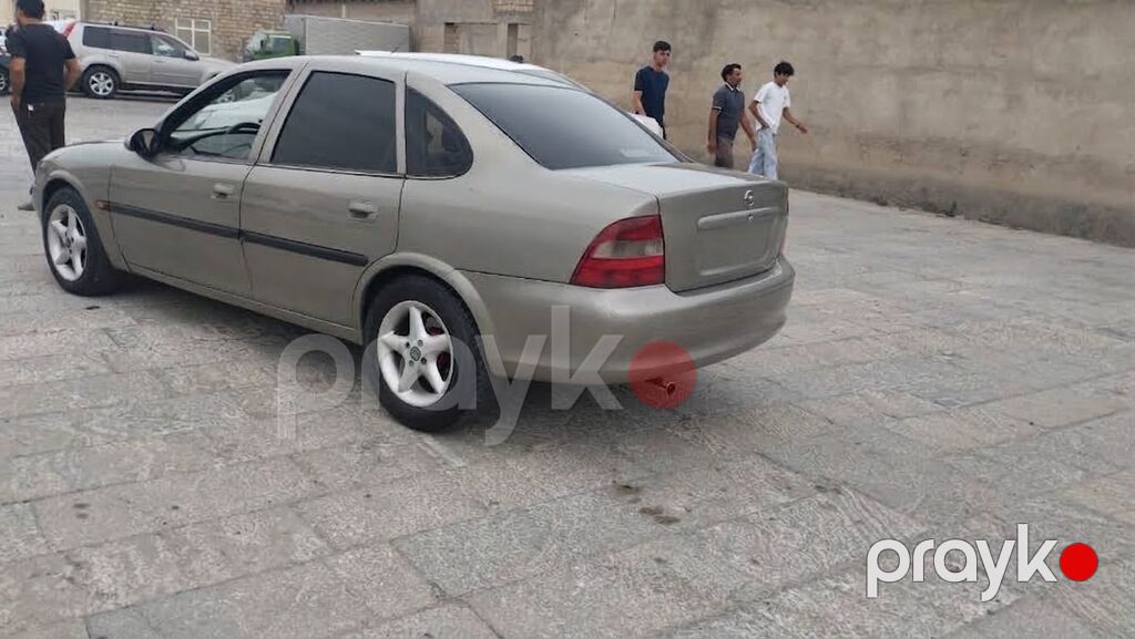 Opel Vectra: 1.6 l 1996 il 384565 km Sedan — Avtomobillər, Bakı (3)