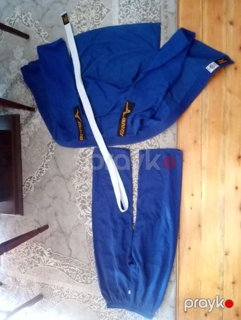 Mizuno mavi cüdo kimono dəsti - Brend: Mizuno - Rəng: tünd mavi — Bakı