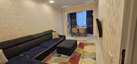 Satılır 3 otaqlı köhnə tikili 80 m² — Bakı