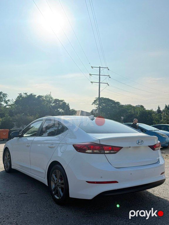 Hyundai Avante, 1.6 L, 2015 il, 330 000 km — Avtomobillər, Bakı (2)