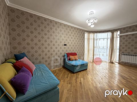 Satılır 3 otaqlı köhnə tikili 115 m² — Bakı