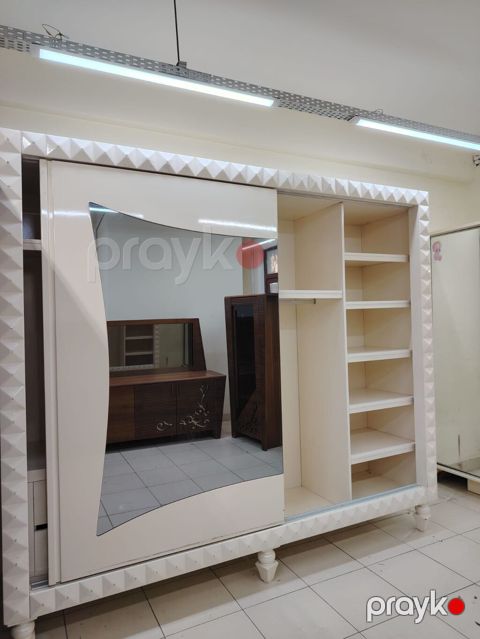 Dolab satılır. Çatdırılma və quraşdırılması daxil. Qiyməti 300 manat — Bakı