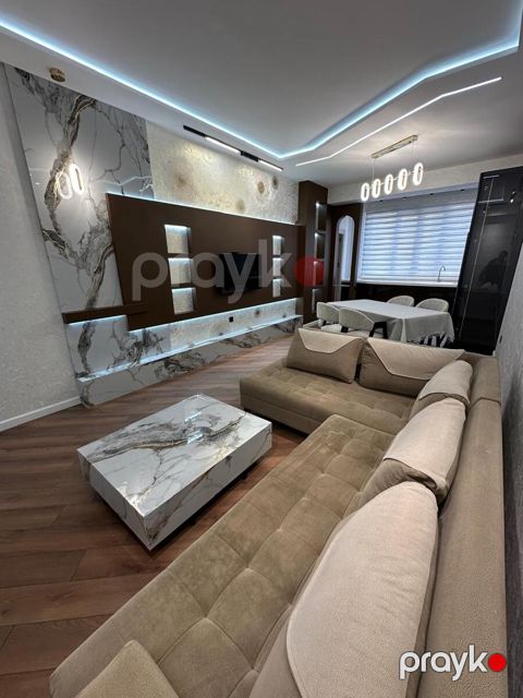 İcarəyə verilir 3 otaqlı yeni tikili 90 m²