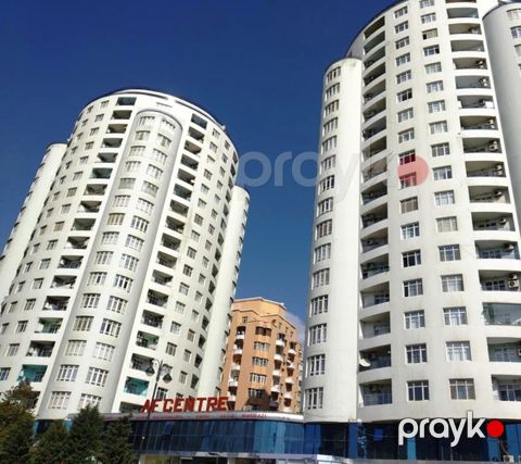 Satılır 4 otaqlı yeni tikili 230 m² — Bakı