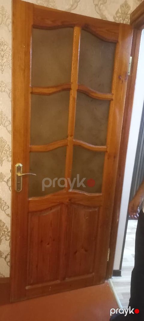 İşlənmiş Otaq qapısı Zamok ilə, Ünvandan götürmə — Pirəkəşkül