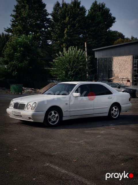 Mercedes-Benz E-Class: 2.3 l 1996 il Sedan — Mingəçevir