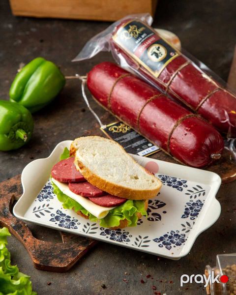"Qədirxum" kolbasa — Bakı