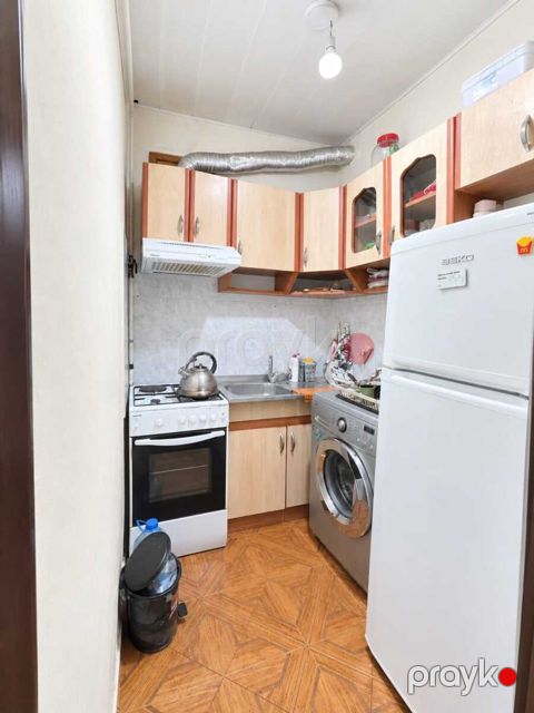 Satılır 2 otaqlı köhnə tikili 45 m² — Bakı