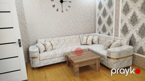 *450azn* Künc Divan satılır.630manata alınıb 1aydir alınıb yep yenidi — Bakı