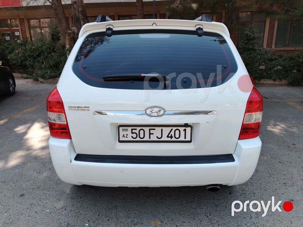 Hyundai Tucson, ağ rəngli kompakt SUV. Texniki və xüsusiyyətlər — Avtomobillər, Bakı (6)