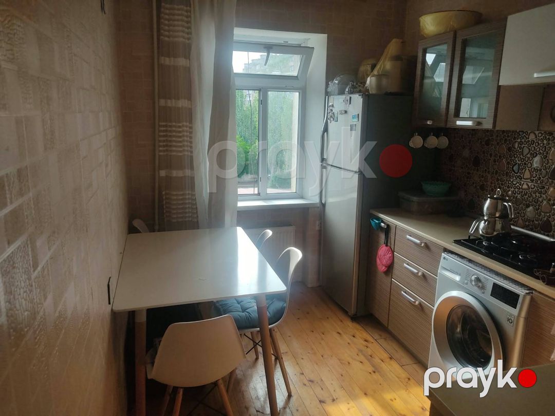 Satılır 2 otaqlı köhnə tikili 55 m² — Mənzil, Bakı (9)