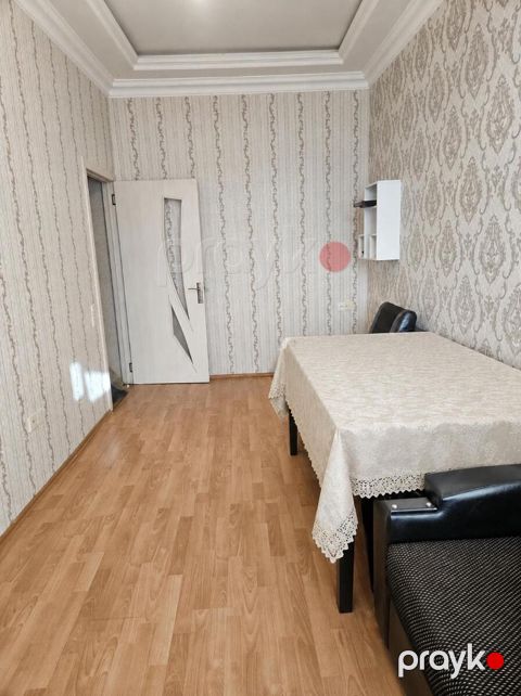 Satılır 2 otaqlı köhnə tikili 50 m² — Bakı