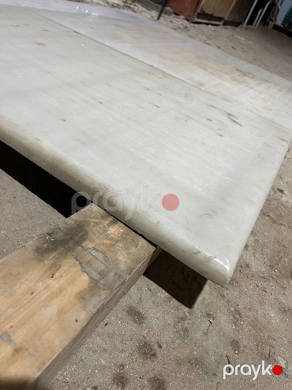 1 eded plitedi, ag mermerdi, kohne mermerdendi, ela veziyetdedir — Plitka və örtü materialları, Bakı (3)