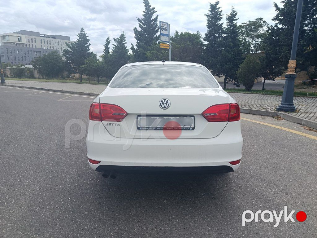 Volkswagen Jetta, 2.0 L, 2013 il, 280 000 km — Avtomobillər, Bakı (11)