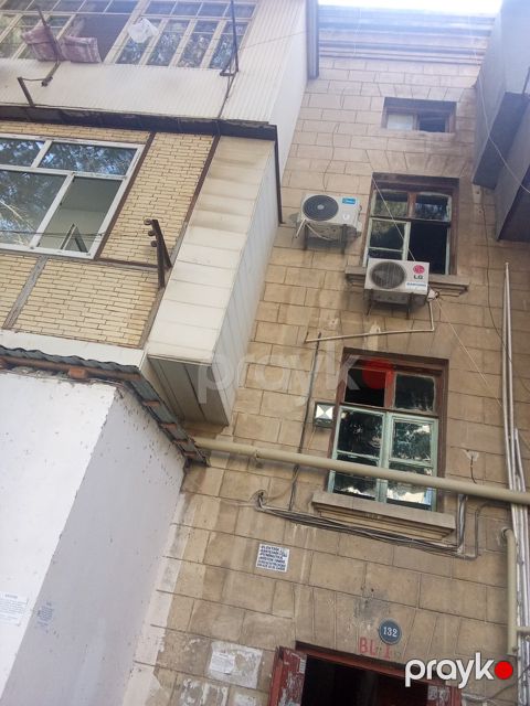 Satılır 1 otaqlı köhnə tikili 31 m² — Bakı
