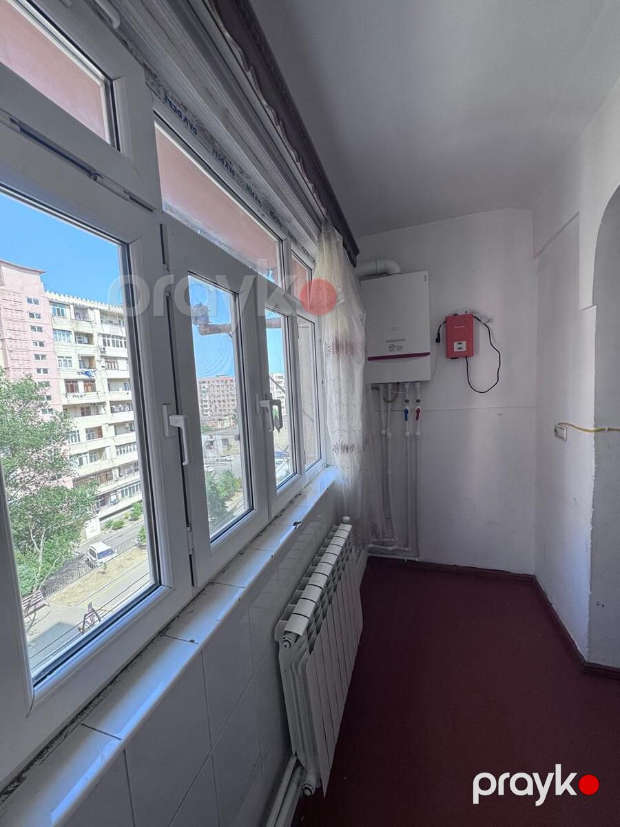 Satılır 1 otaqlı köhnə tikili 50 m² — Mənzil, Bakı (4)