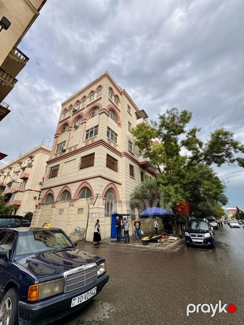 İcarəyə verilir 4 otaqlı köhnə tikili 100 m² — Bakı