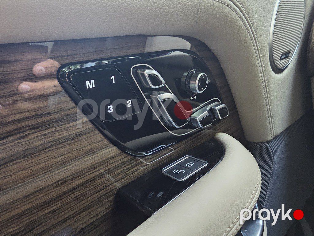 Land Rover Range Rover, 3.0 L, 2018 il, 243 500 km — Avtomobillər, Bakı (8)