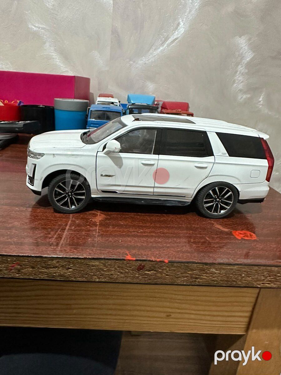 Cadillac Escalade 1 24 mofeli — Kolleksiyalar, Bakı (4)