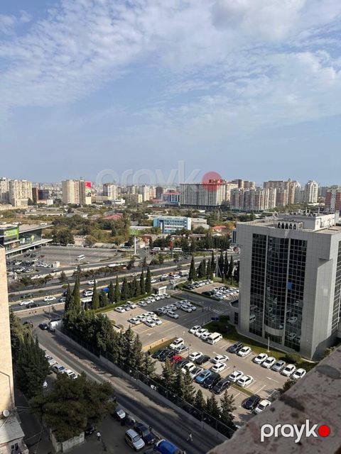 Satılır 4 otaqlı yeni tikili 180 m²