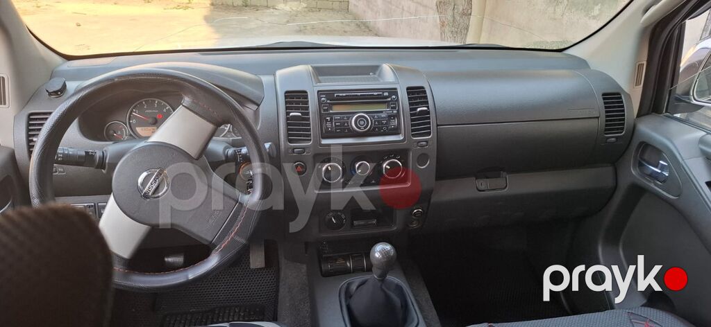 Nissan Navara LE pikap - Kuzov: ağ rəng, öndə xrom radiator — Avtomobillər, Digah (4)