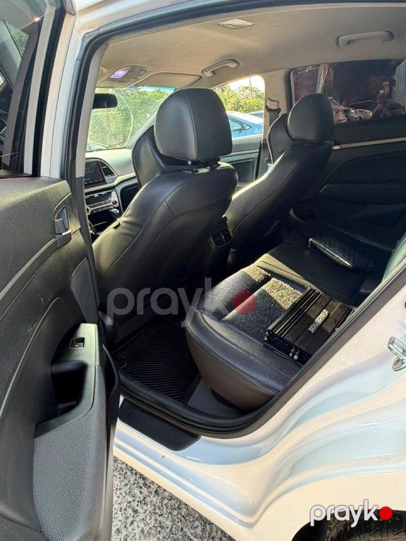 Hyundai Avante, 1.6 L, 2015 il, 330 000 km — Avtomobillər, Bakı (5)
