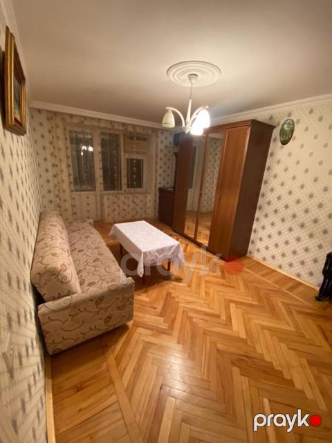 Satılır 2 otaqlı köhnə tikili 50 m² — Bakı
