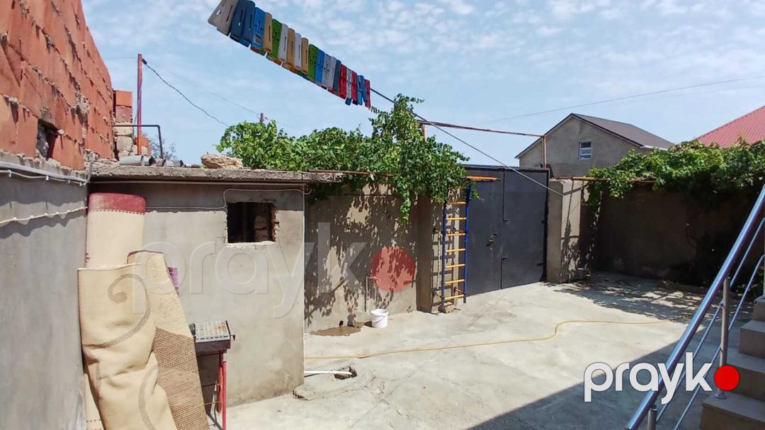 Satılır 4 otaqlı həyət evi/bağ evi 140 m² — Ev, villa, Bakı (2)