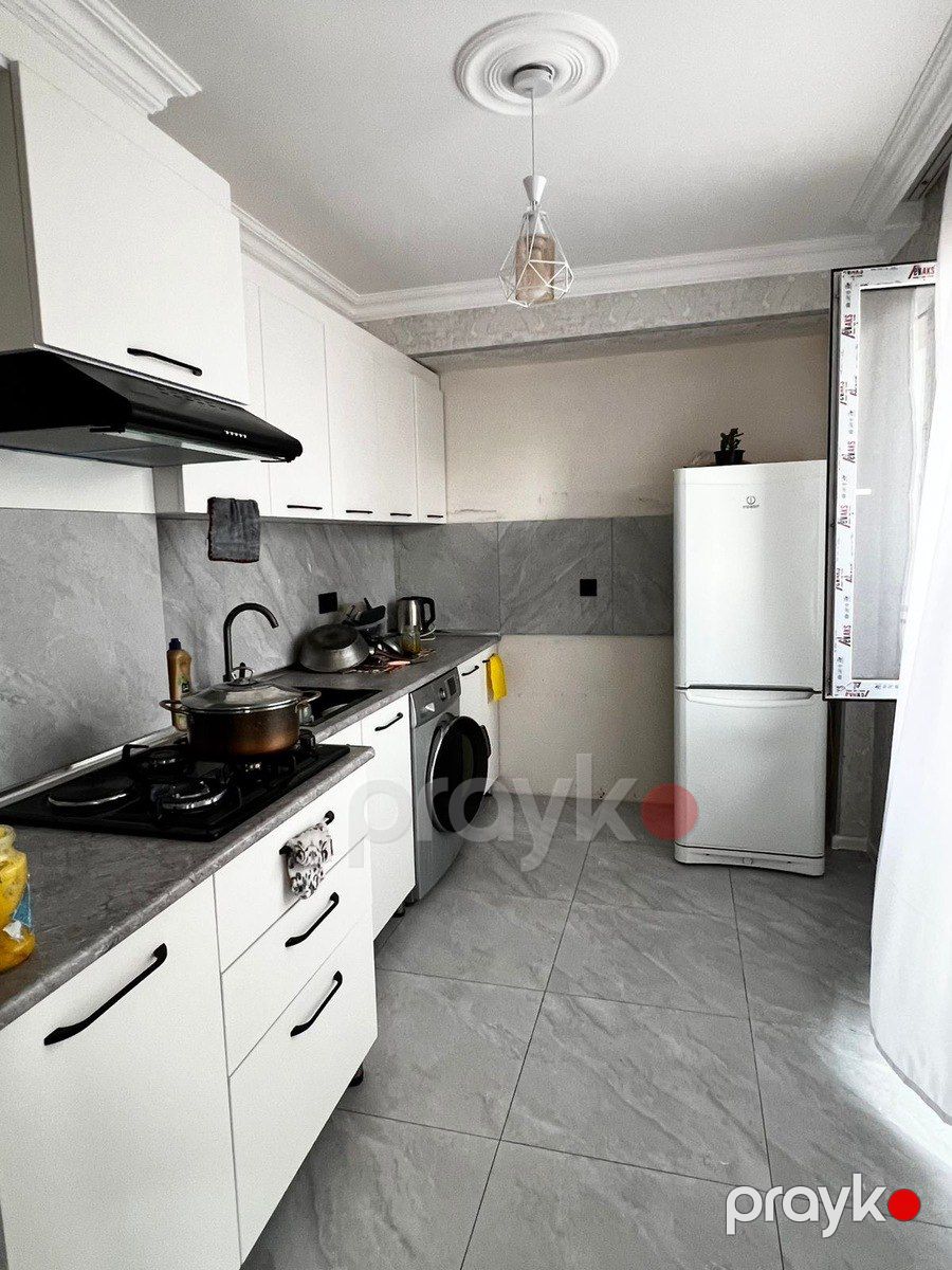 İcarəyə verilir 5 otaqlı köhnə tikili 1 m² — Mənzil, Bakı (6)