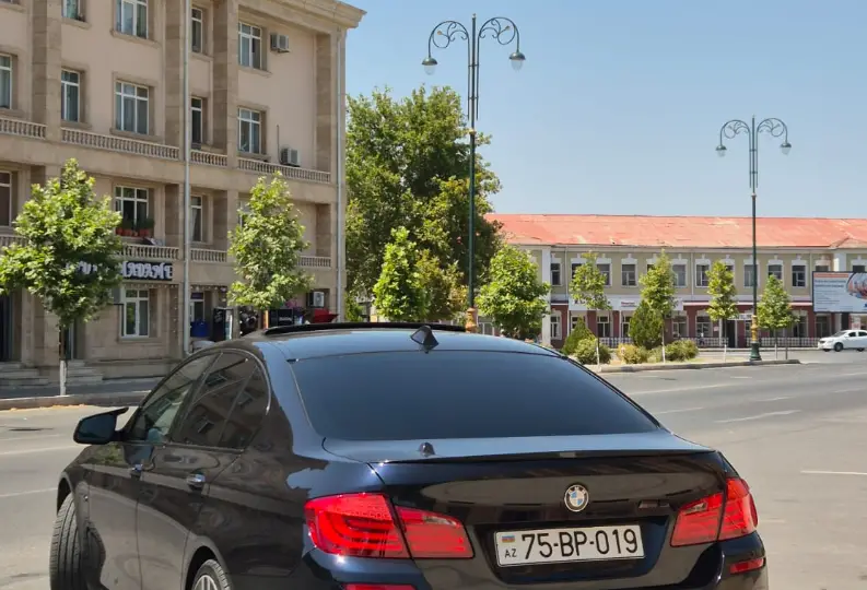 BMW 528i F10 2011 — gündəlik icarə — Minik avtomobili icarəsi, Naxçıvan (3)