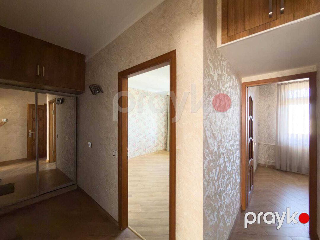Satılır 2 otaqlı köhnə tikili 65 m² — Mənzil, Bakı (8)