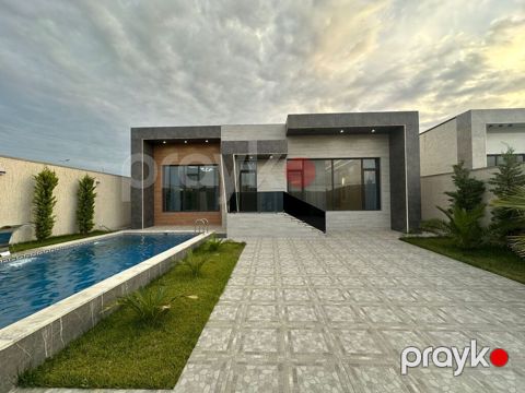 Satılır 4 otaqlı həyət evi/bağ evi 200 m² — Bakı