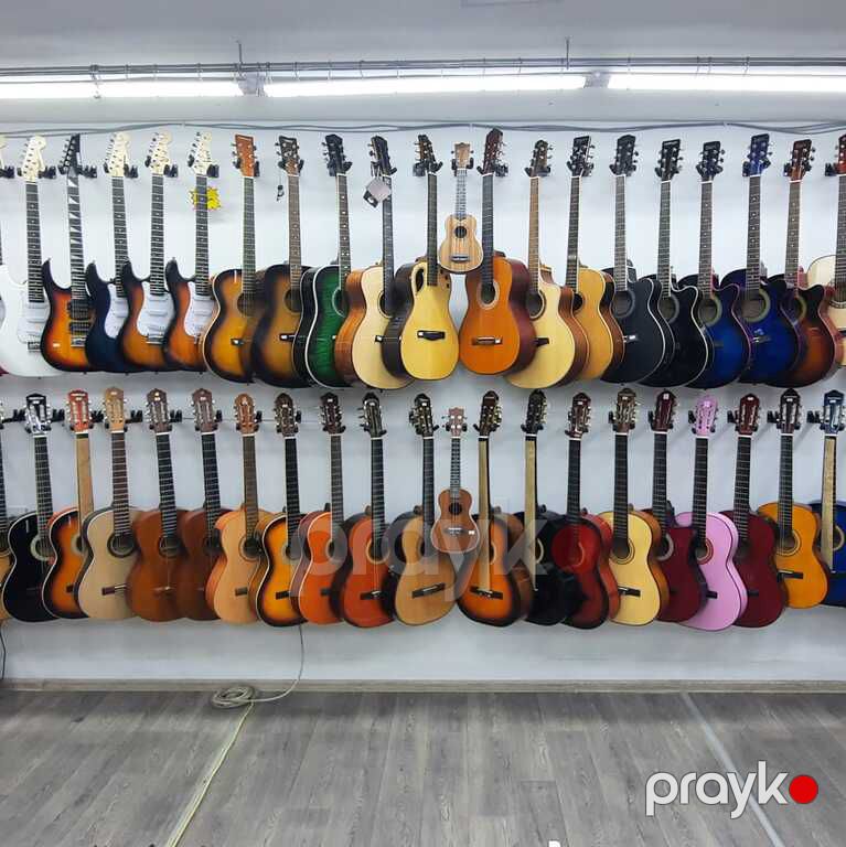 Gitaralar — Musiqiə alətləri, Bakı (7)