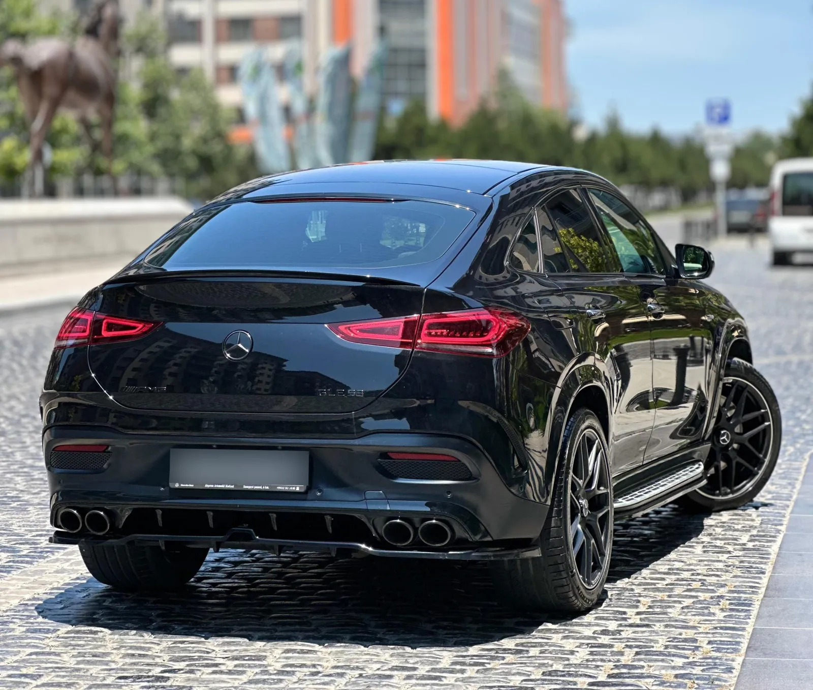 Mercedes GLE 53 Coupe AMG 2023 — gündəlik icarə — Minik avtomobili icarəsi, Bakı (2)