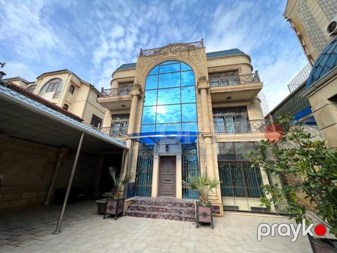Satılır 9 otaqlı həyət evi/bağ evi 1000 m² — Bakı